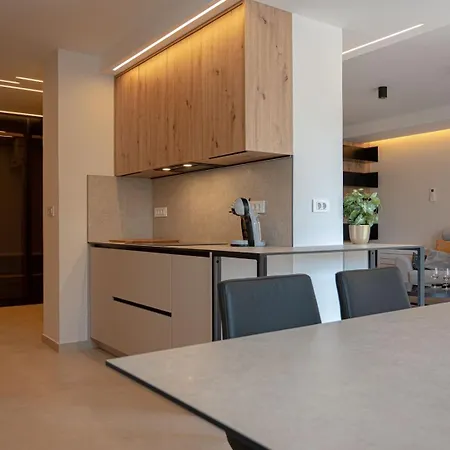 Stylish 10min To The